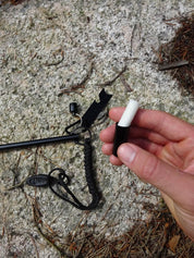 Eldstartarkit – Tändstål med Paracord, Visselpipa & Tändmaterial