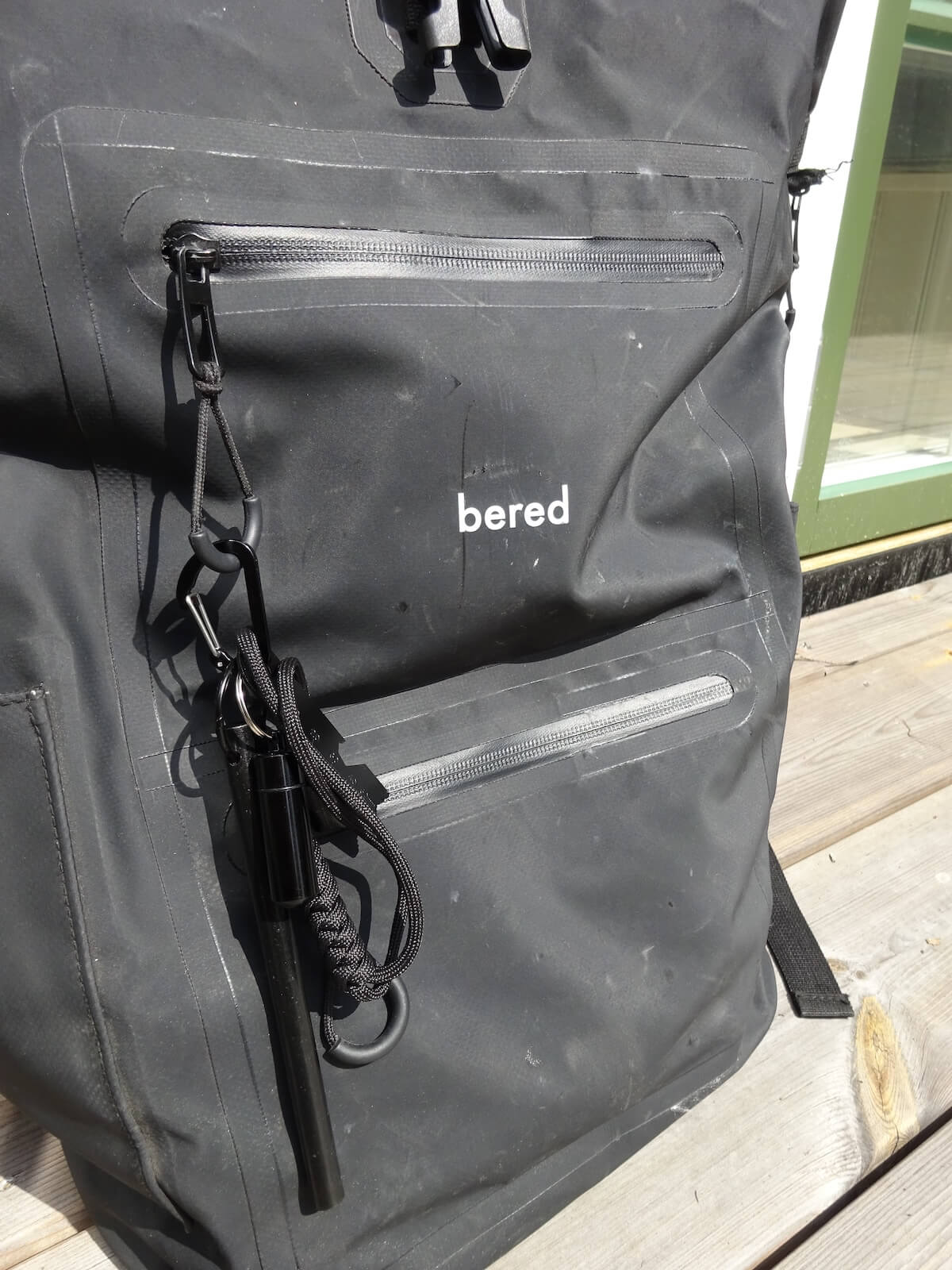 Eldstartarkit – Tändstål med Paracord, Visselpipa & Tändmaterial
